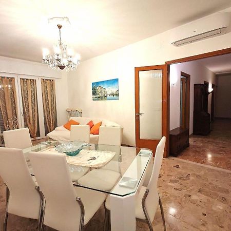Laura Apartment Venice 4 P. 15 M To Venice Mestre Luaran gambar