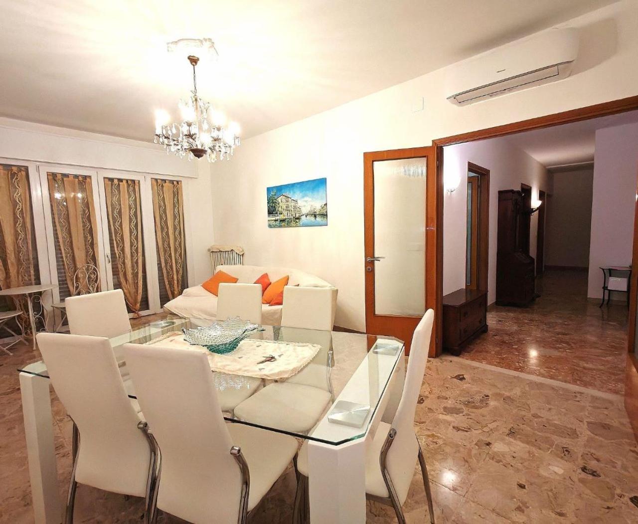 Laura Apartment Venice 4 P. 15 M To Venice Mestre Luaran gambar